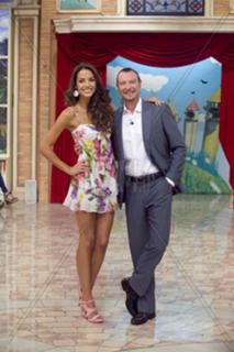 Laura Barriales feet photo thumbnail