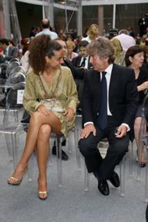 Laura Barriales feet photo thumbnail