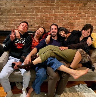 Laura Bassett feet photo thumbnail