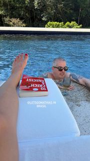 Laura Bassett feet photo 5