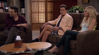 Laura Bell Bundy feet photo thumbnail