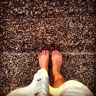 Laura Benanti feet photo 4