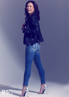 Laura Benanti feet photo 6