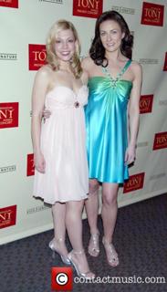 Laura Benanti feet photo 1