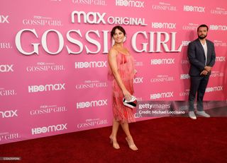 Laura Benanti feet photo 20