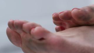 Laura Birn feet photo 15
