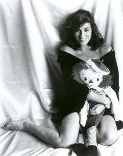 Laura Branigan feet photo 2