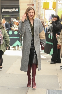 Laura Carmichael feet photo 12
