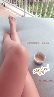 Laura Carmine feet photo 6