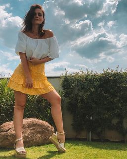 Laura Carmine feet photo 7