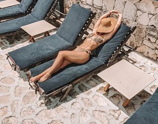 Laura Carmine feet photo 14