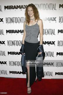 Laura Cayouette feet photo 2