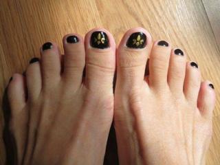 Laura Cayouette feet photo 20