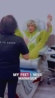 Laura Clery feet photo 5