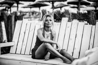 Laura Cosoi feet photo 20