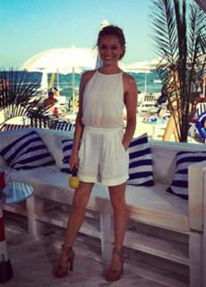 Laura Cosoi feet photo 20