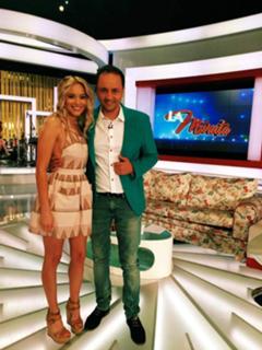 Laura Cosoi feet photo 7