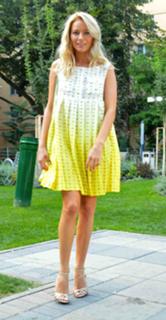 Laura Cosoi feet photo 12