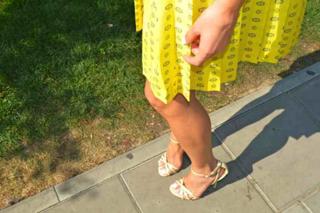 Laura Cosoi feet photo 11