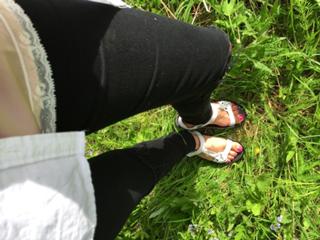 Laura Cosoi feet photo 17