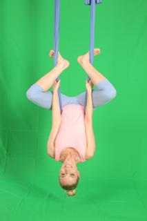 Laura Cosoi feet photo 18