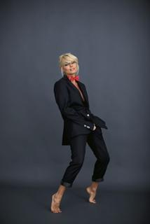 Laura Cosoi feet photo 4