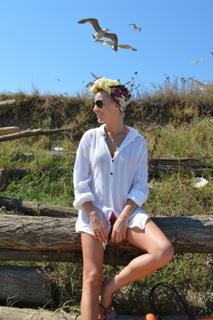 Laura Cosoi feet photo 18