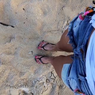 Laura Cosoi feet photo 20