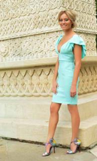 Laura Cosoi feet photo 3