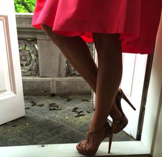 Laura Cosoi feet photo 20