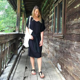 Laura Cosoi feet photo 11