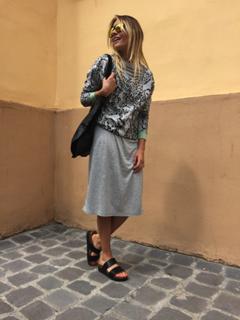 Laura Cosoi feet photo 4