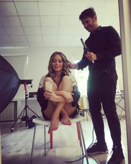 Laura Cosoi feet photo 10
