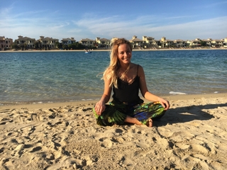 Laura Cosoi feet photo 18