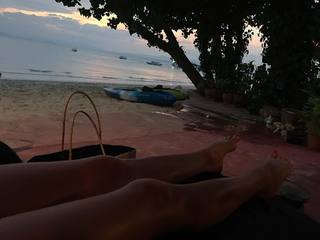 Laura Cosoi feet photo 14