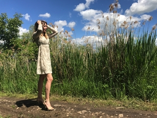 Laura Cosoi feet photo 16