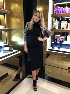 Laura Cosoi feet photo 6