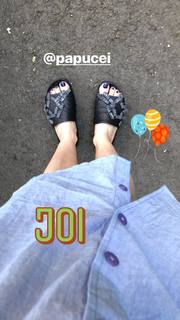 Laura Cosoi feet photo 20