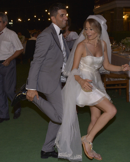 Laura Cosoi feet photo 17