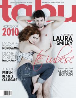 Laura Cosoi feet photo 9