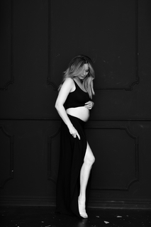 Laura Cosoi feet photo 3