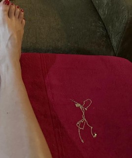 Laura Cosoi feet photo 15