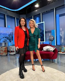 Laura Cosoi feet photo 19