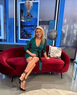 Laura Cosoi feet photo 15