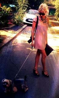 Laura Cosoi feet photo 4