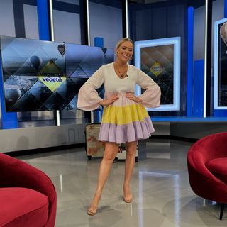 Laura Cosoi feet photo 13