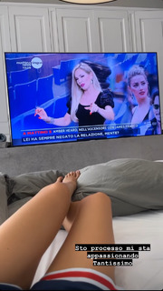 Laura Cremaschi feet photo 14