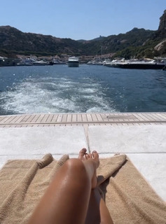 Laura Cremaschi feet photo 4