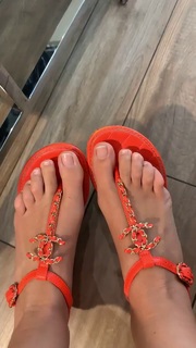Laura Cremaschi feet photo 19