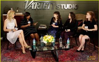 Laura Dern feet photo thumbnail